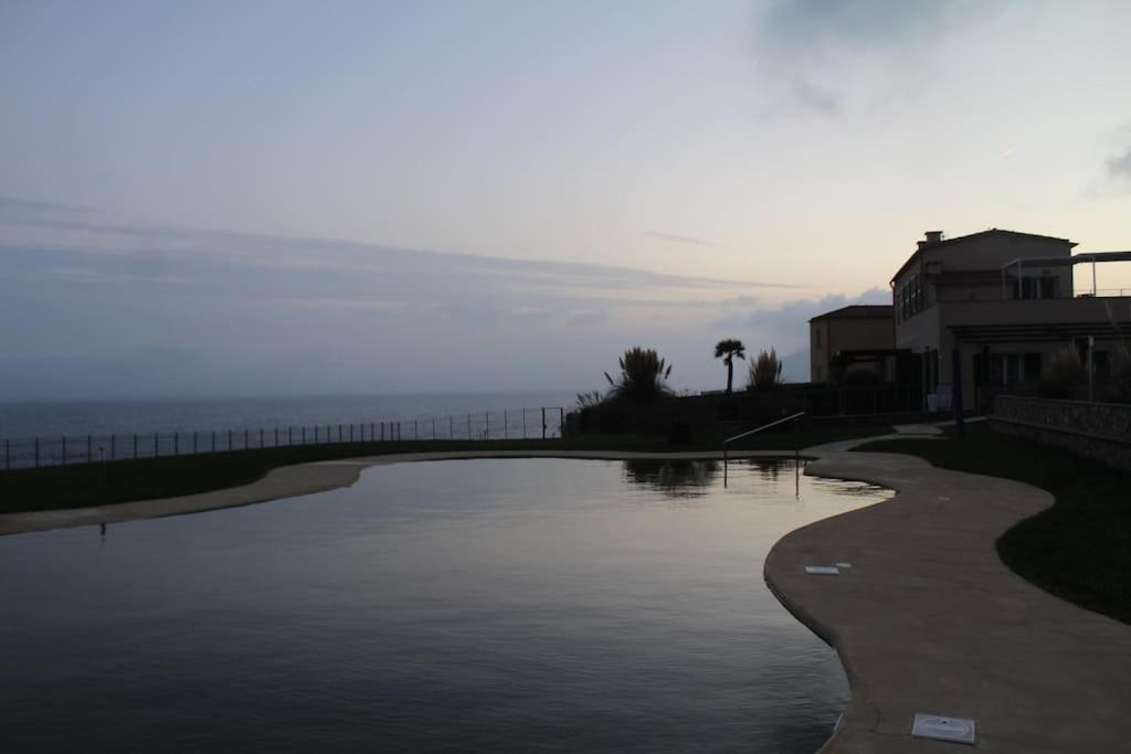 Appartamento Romantico Con Piscina Cervo Exteriör bild
