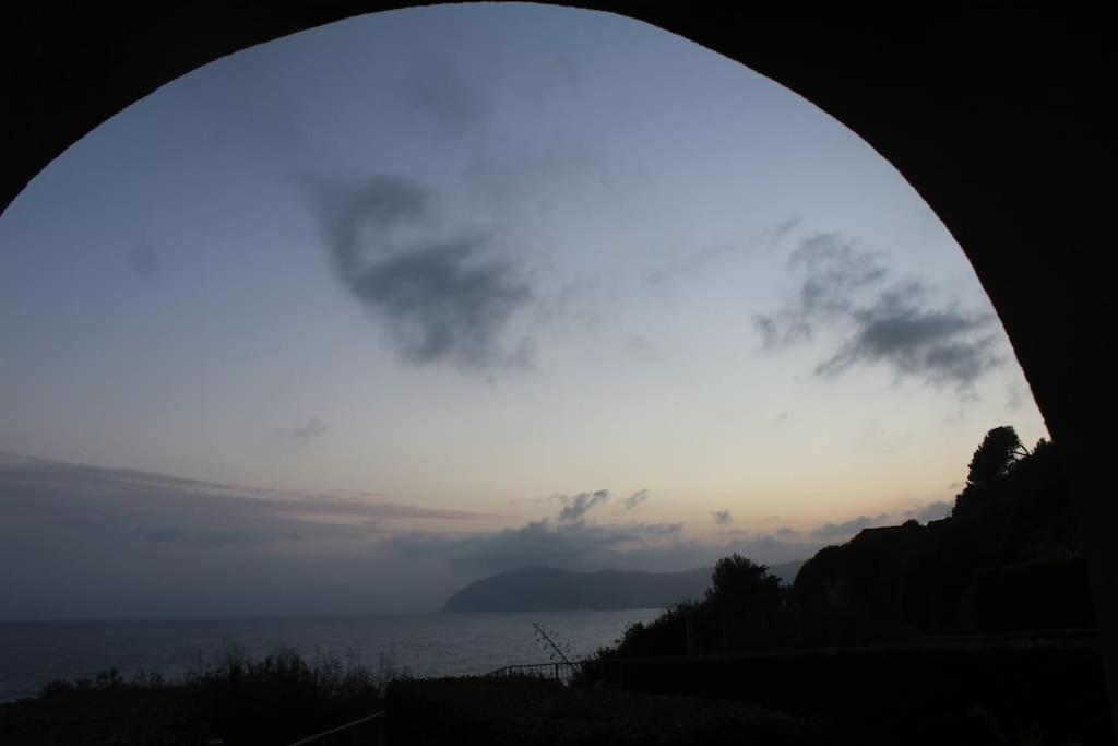 Appartamento Romantico Con Piscina Cervo Exteriör bild