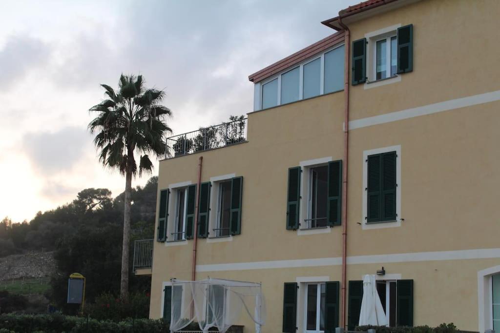 Appartamento Romantico Con Piscina Cervo Exteriör bild